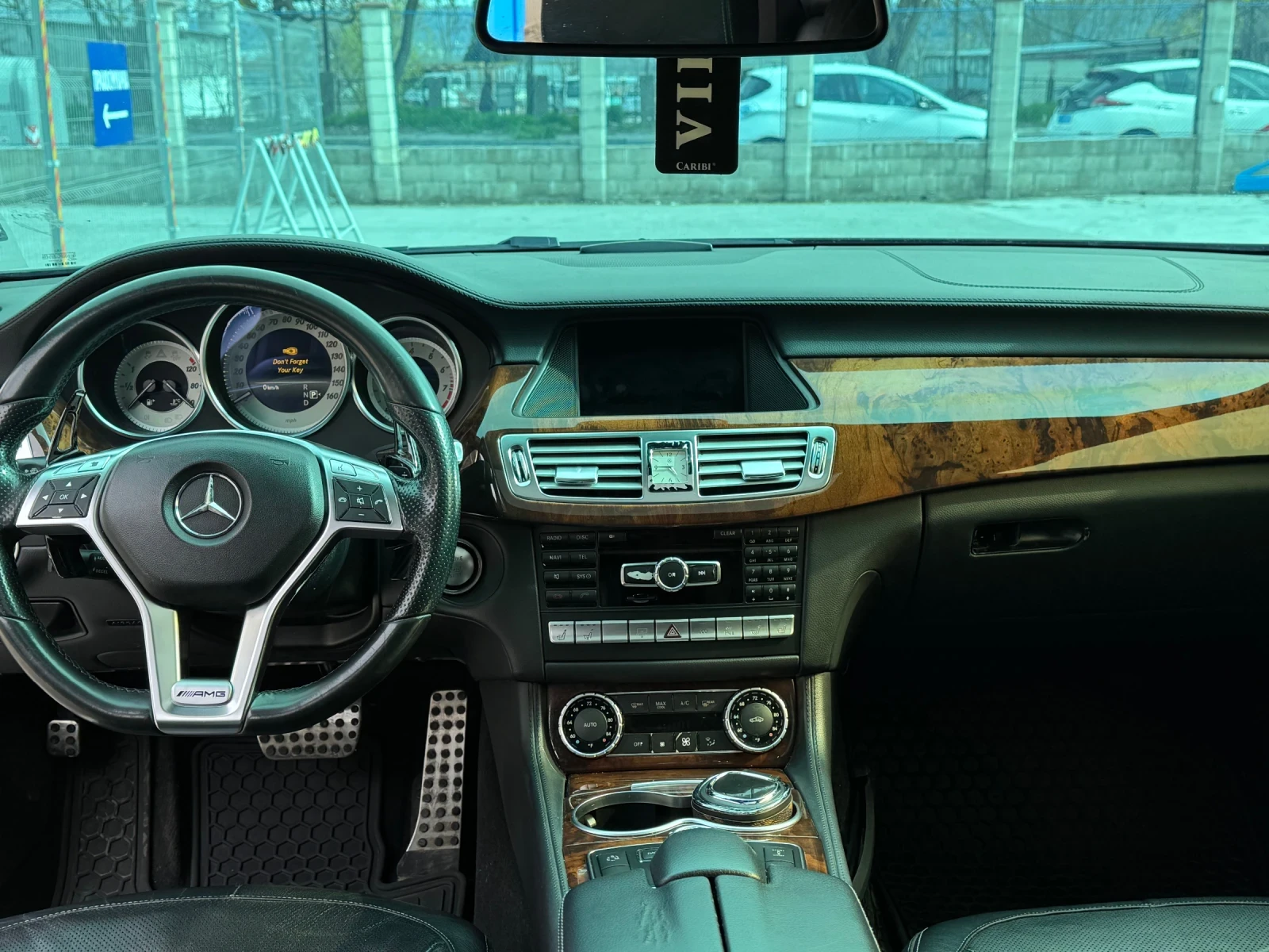 Mercedes-Benz CLS 550, снимка 6 - Автомобили и джипове - 54383330