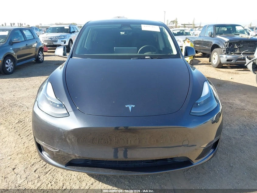 Tesla Model Y * Long Range* Dual Motor* All-Wheel Drive* , снимка 13 - Автомобили и джипове - 54550305
