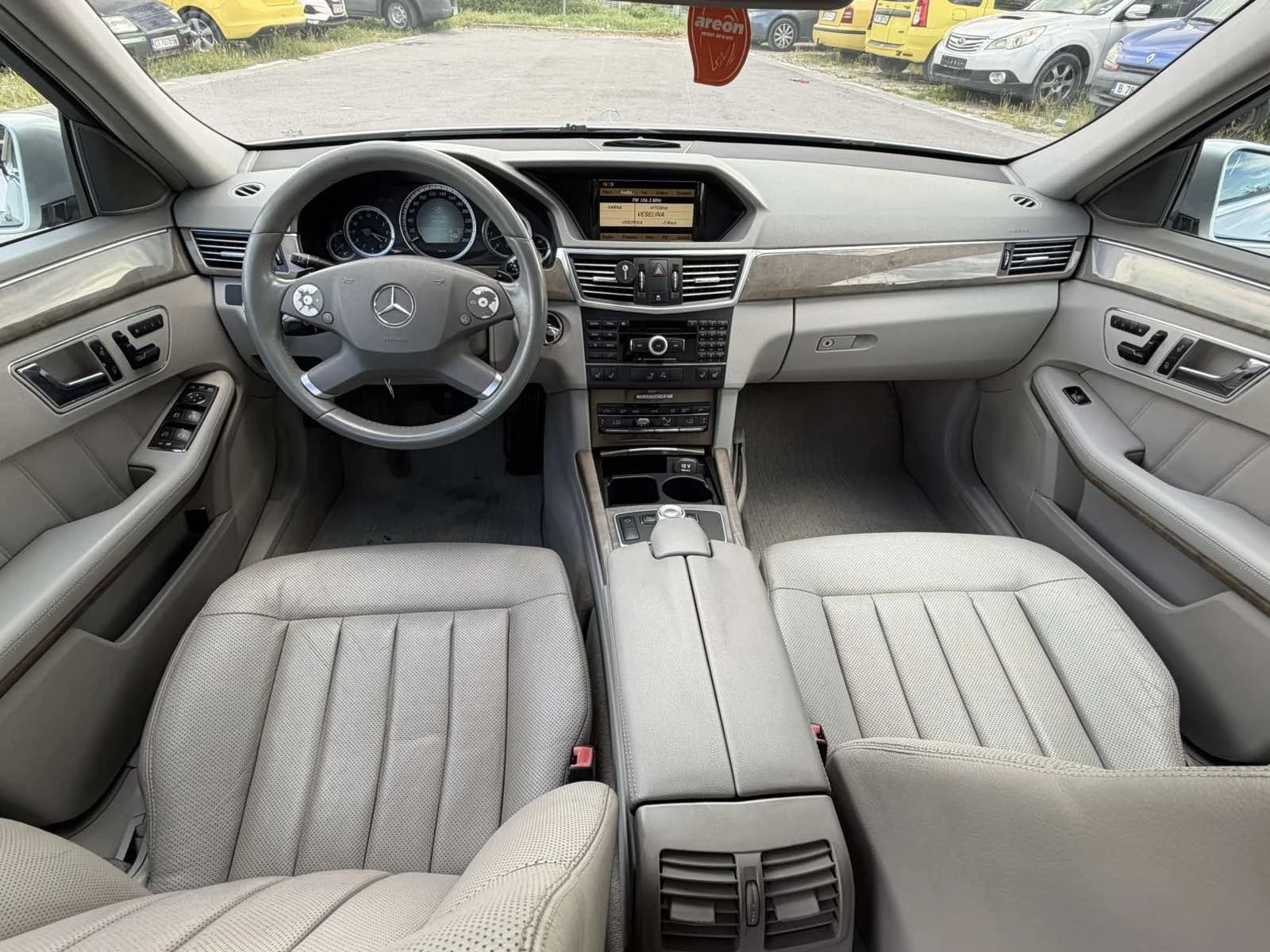 Mercedes-Benz E 350, снимка 2 - Автомобили и джипове - 54728182