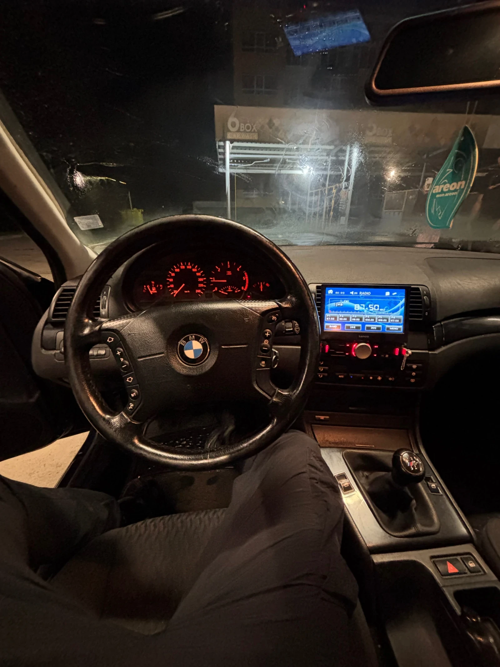 BMW 320, снимка 4 - Автомобили и джипове - 54949831