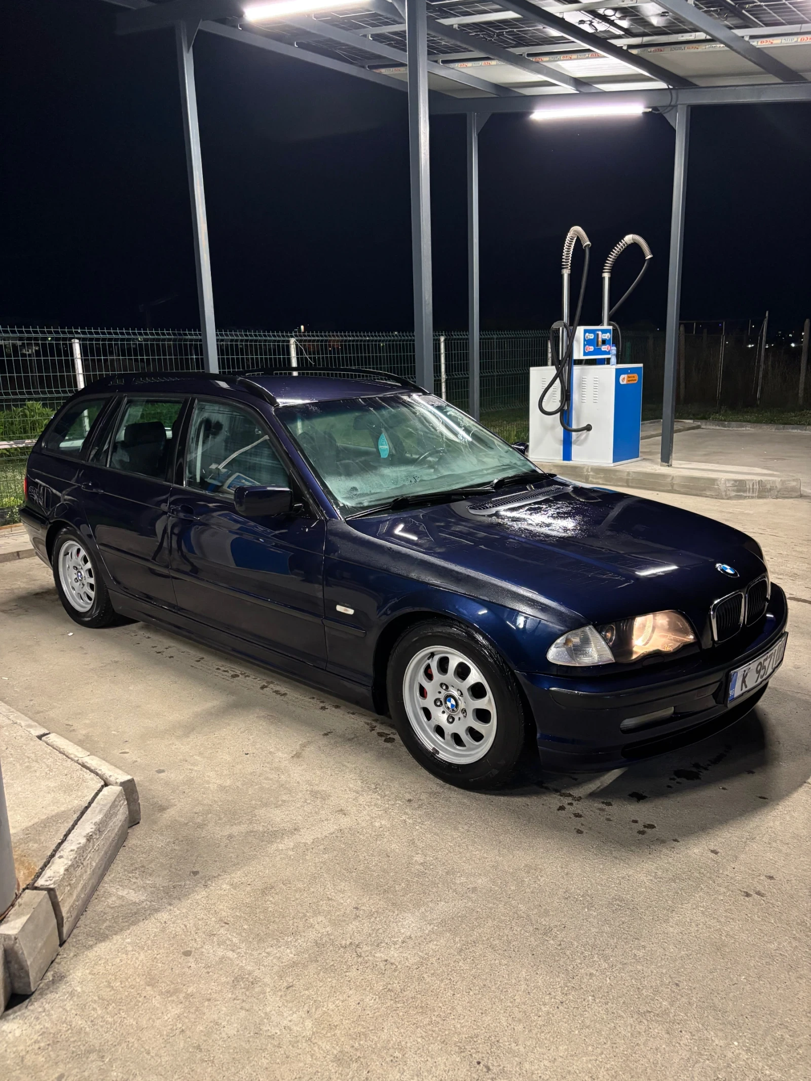 BMW 320, снимка 2 - Автомобили и джипове - 54949831