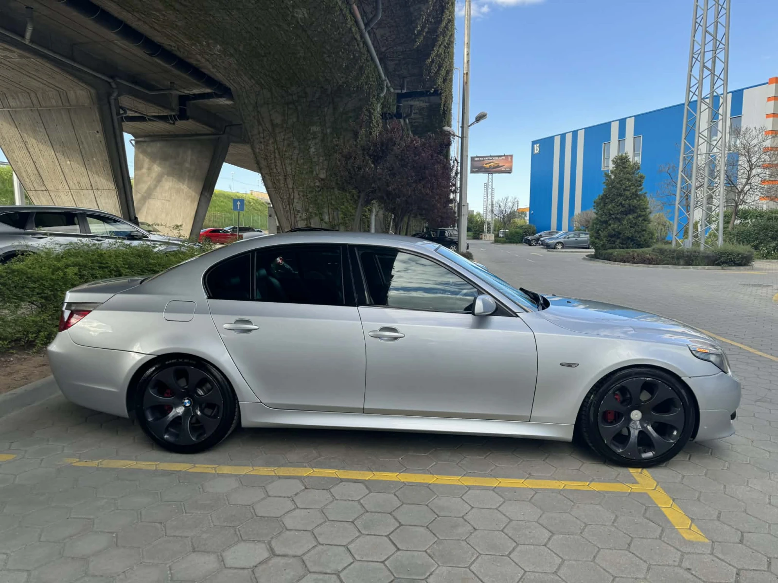BMW 530, снимка 2 - Автомобили и джипове - 55039211