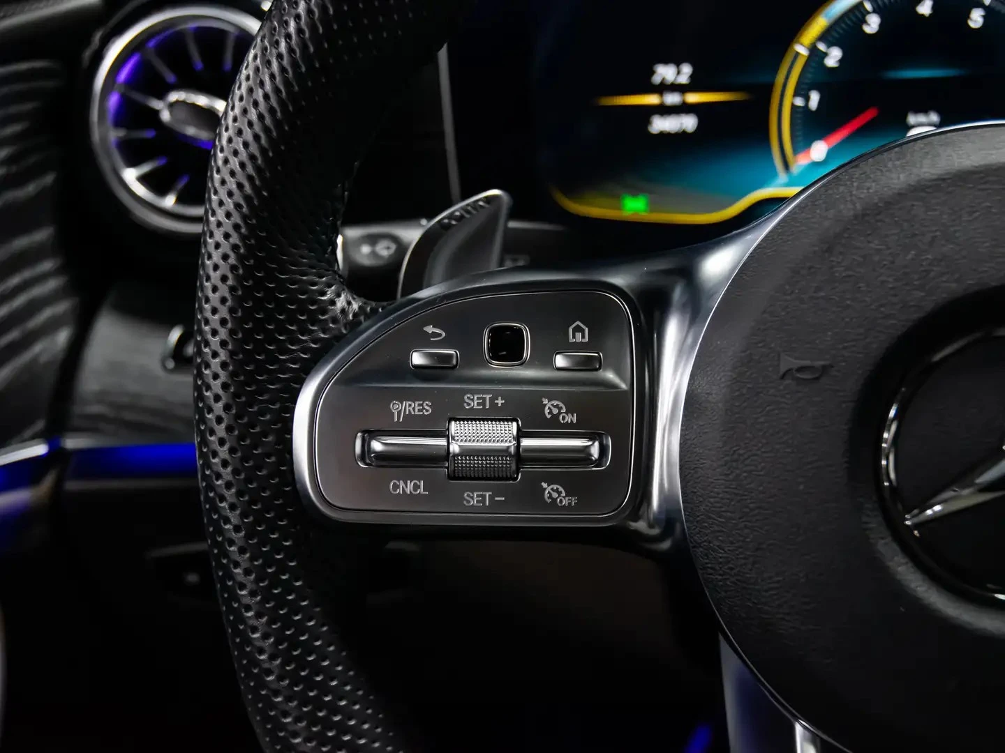 Mercedes-Benz AMG GT 53* 4MATIC+ * HUD* 360CAM* AERO* CARBON* BURM, снимка 16 - Автомобили и джипове - 55138811