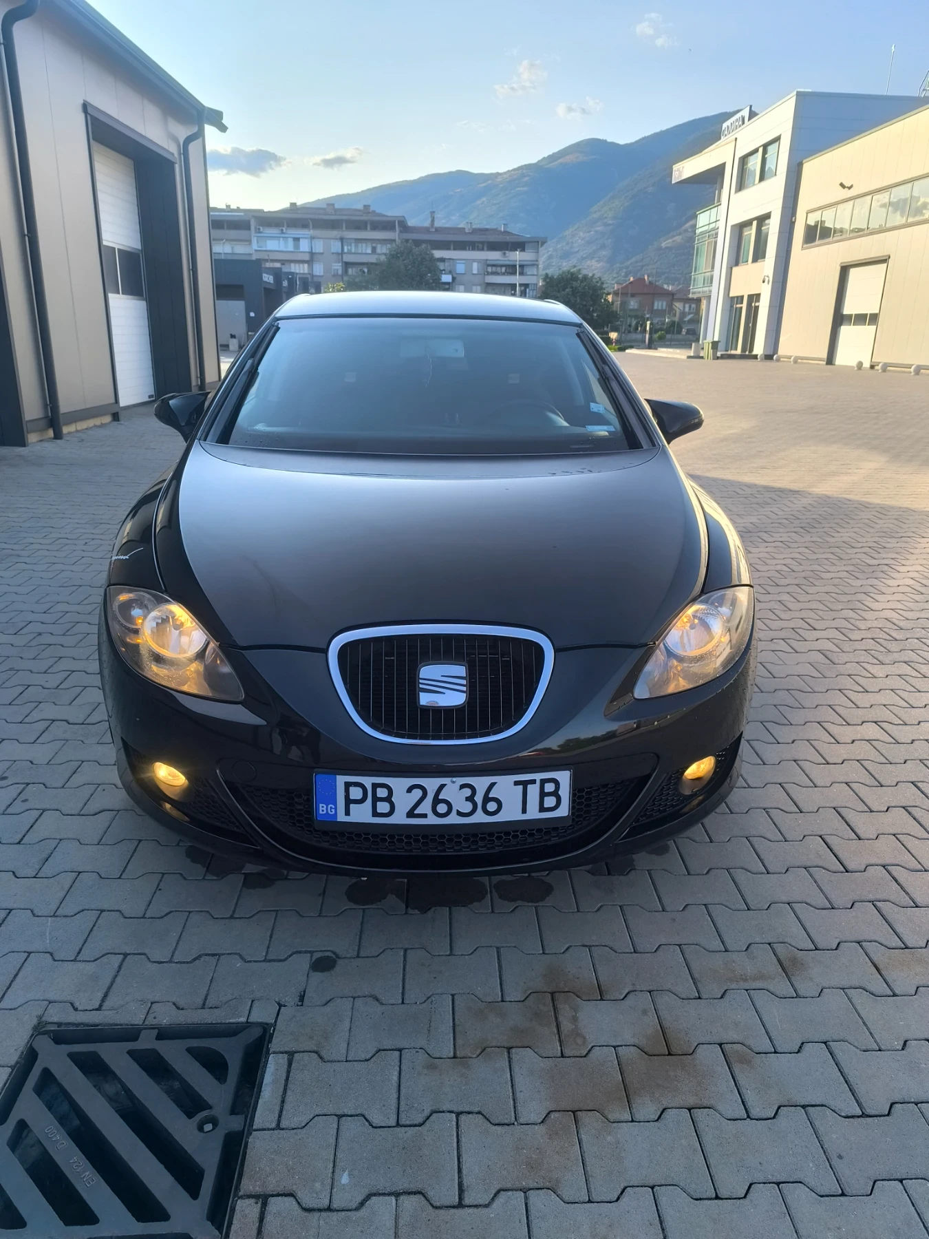 Seat Leon, снимка 2 - Автомобили и джипове - 55179918