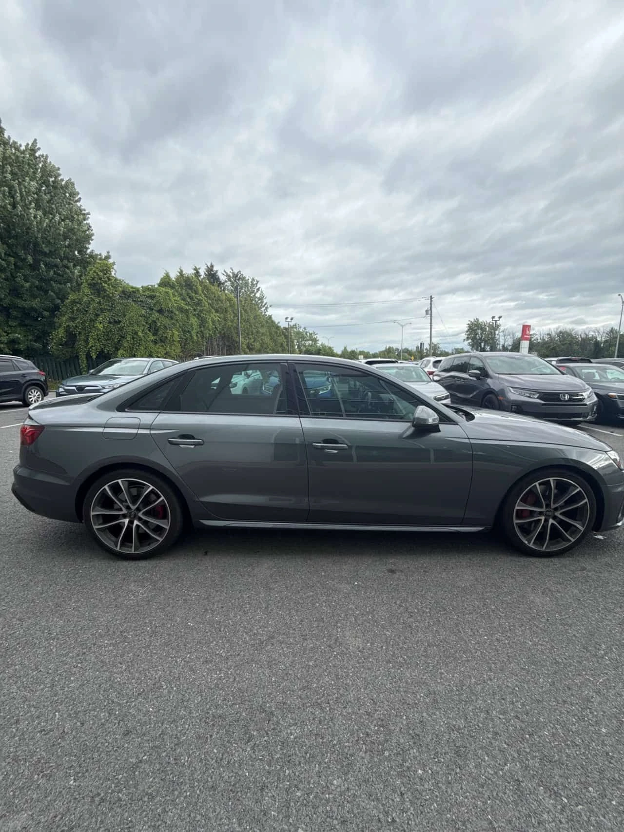 Audi S4 * Progressiv * CARFAX * БЕЗ ПЪРВОНАЧАЛНА ВНОСКА, снимка 3 - Автомобили и джипове - 55548075