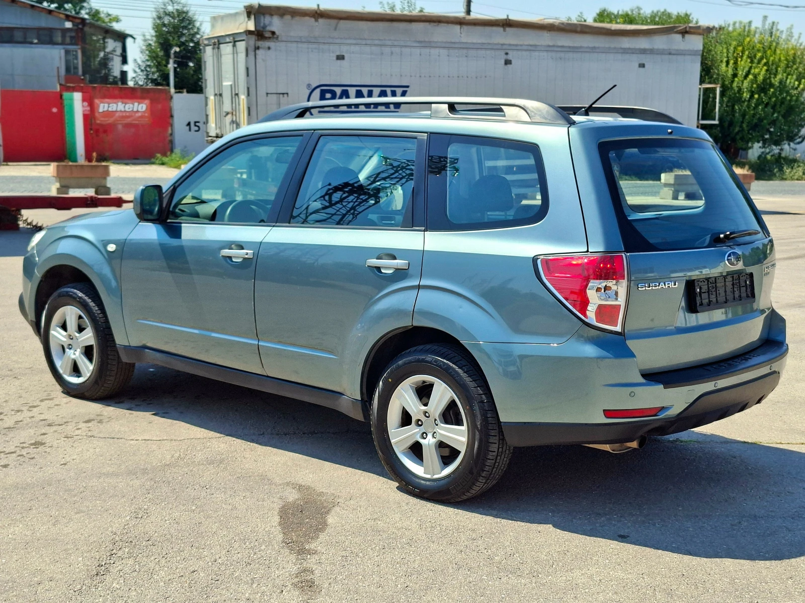 Subaru Forester 2.0Bi-Fuel ПАНОРАМА/ПОДГРЕВ, снимка 7 - Автомобили и джипове - 55775954