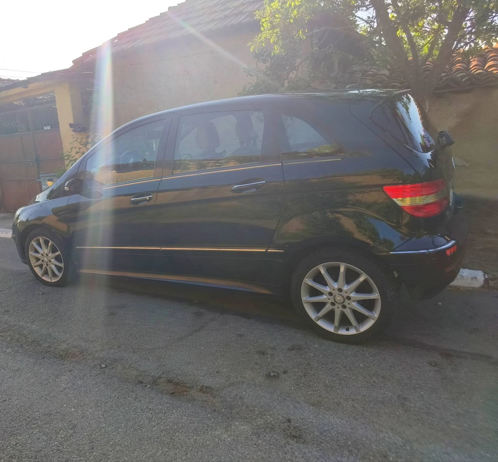 Mercedes-Benz B 170, снимка 2 - Автомобили и джипове - 56604045