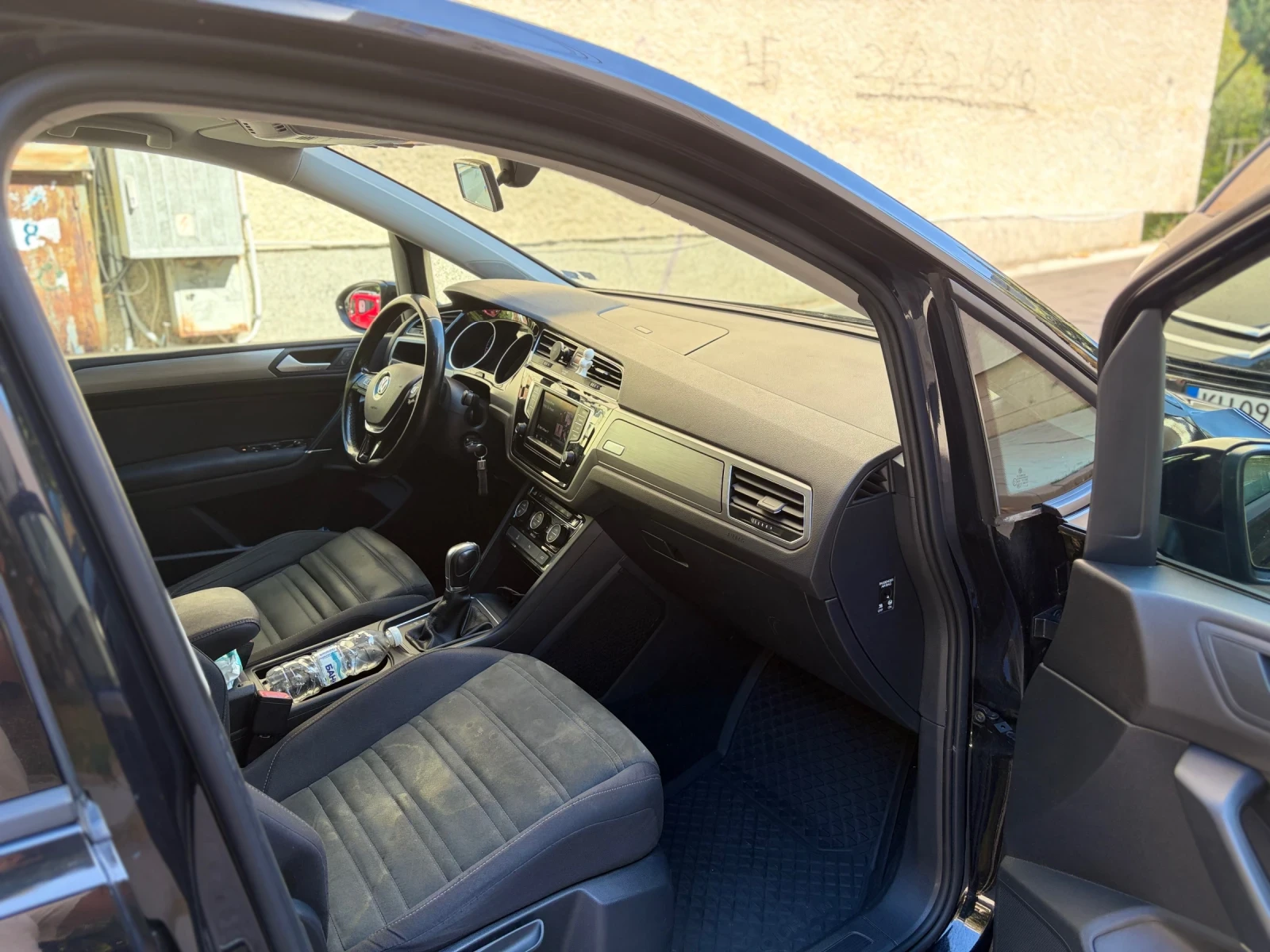 VW Touran, снимка 11 - Автомобили и джипове - 55994539