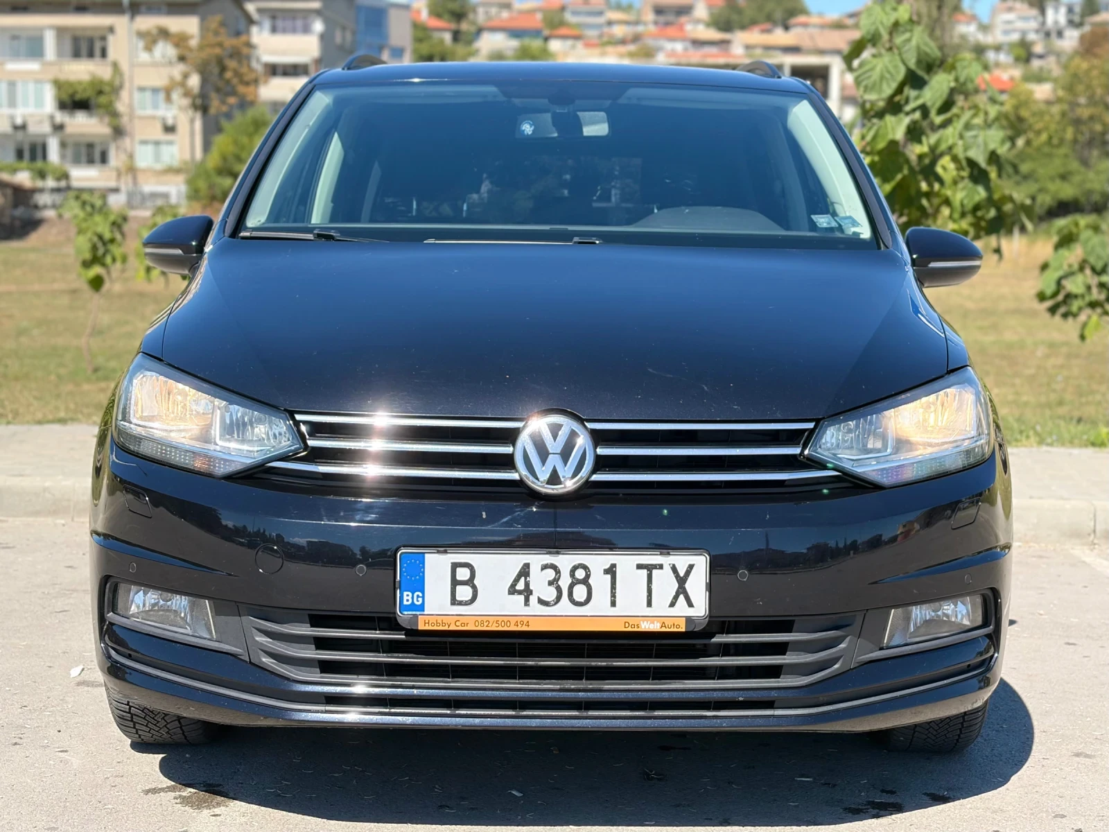 VW Touran, снимка 2 - Автомобили и джипове - 55994539