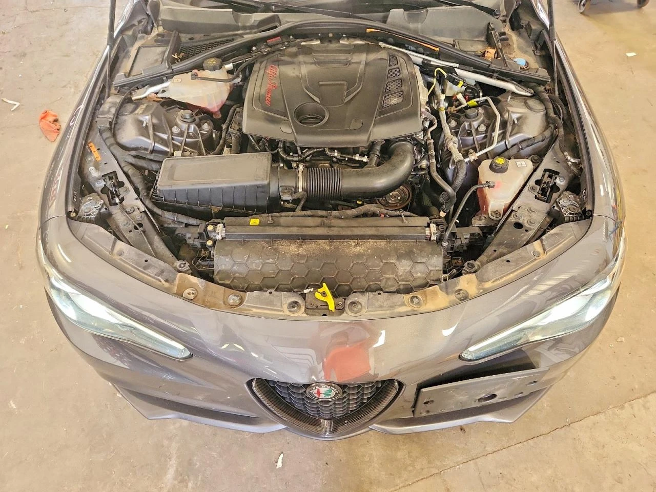 Alfa Romeo Giulia 2.0l Ti Q4, снимка 11 - Автомобили и джипове - 56025000