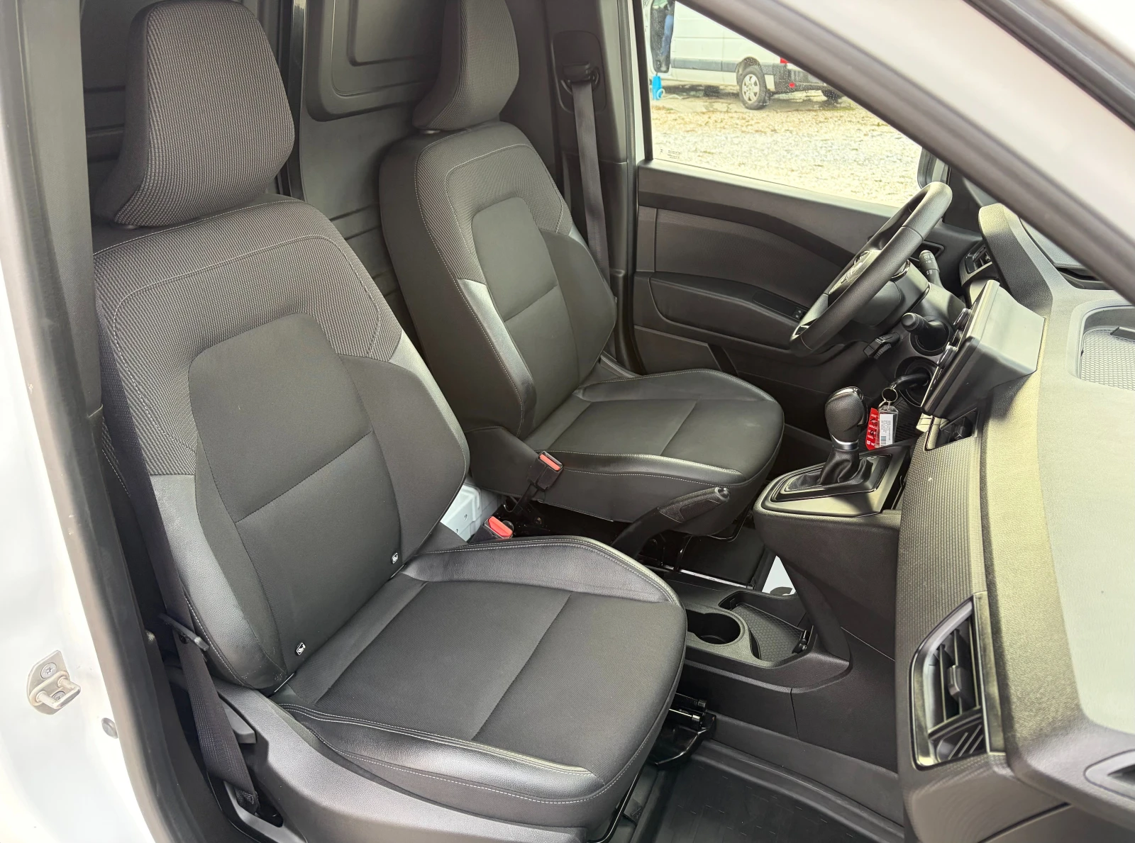 Nissan Townstar 45kWh, снимка 12 - Автомобили и джипове - 56642769