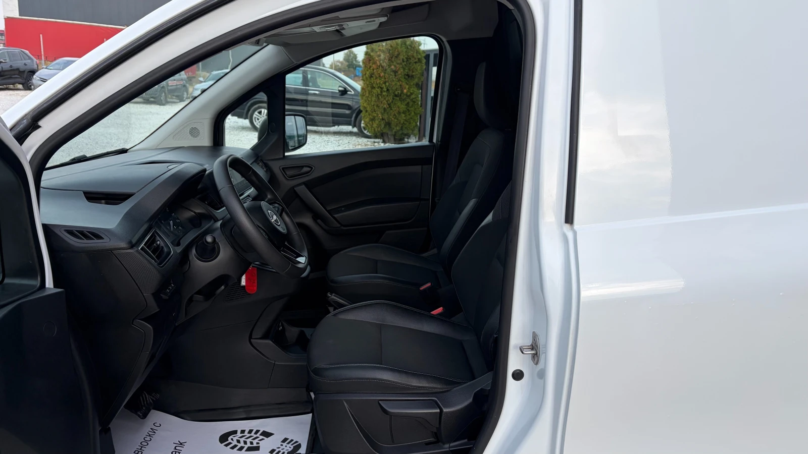 Nissan Townstar 45kWh, снимка 7 - Автомобили и джипове - 56642769