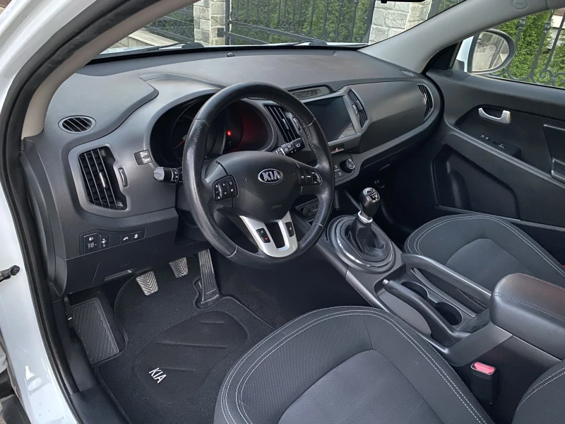 Kia Sportage NAVI-KAMERA, снимка 12 - Автомобили и джипове - 47007061