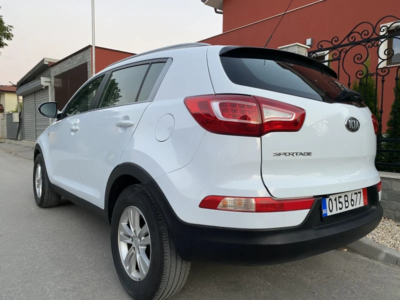 Kia Sportage NAVI-KAMERA, снимка 4 - Автомобили и джипове - 47007061