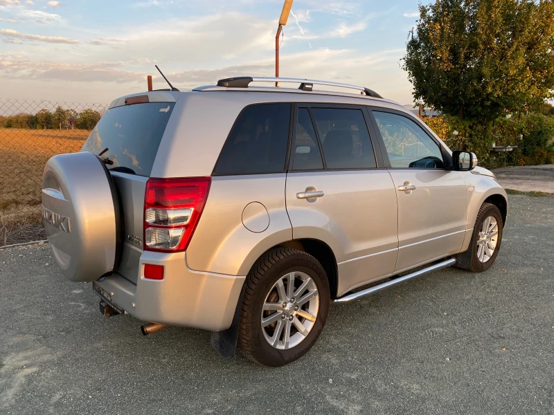 Suzuki Grand vitara 2.0, снимка 6 - Автомобили и джипове - 47549683