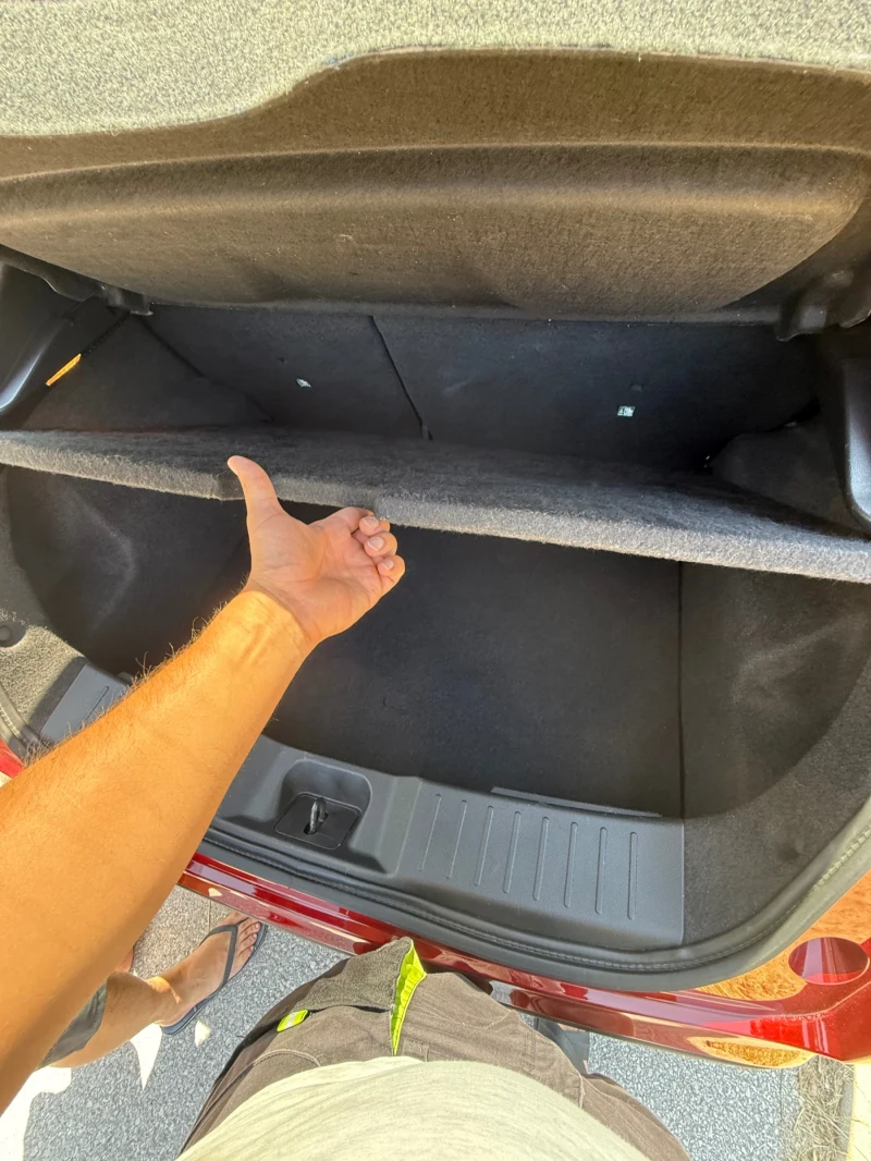 Nissan Juke ПЕРФЕКТНА  ВСИЧКИ ЕКСТРИ , снимка 15 - Автомобили и джипове - 51969292