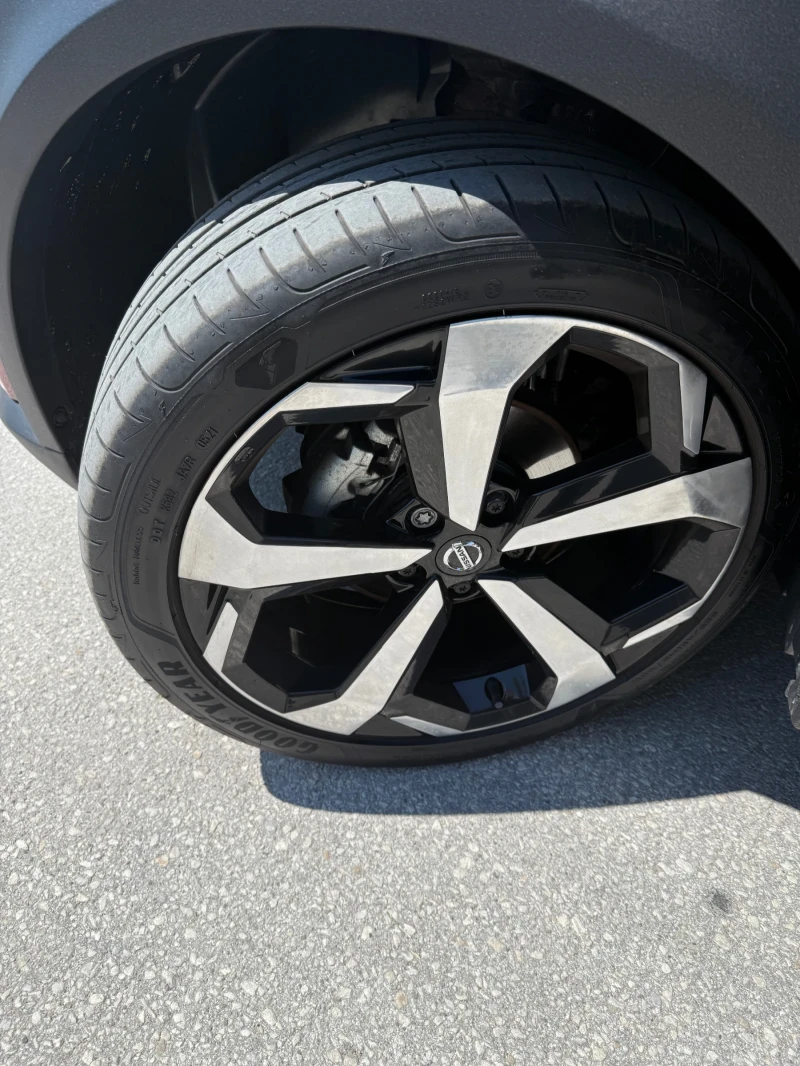 Nissan Juke ПЕРФЕКТНА  ВСИЧКИ ЕКСТРИ , снимка 16 - Автомобили и джипове - 51969292