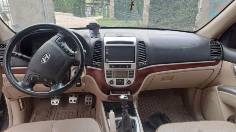 Hyundai Santa fe, снимка 5 - Автомобили и джипове - 51776646
