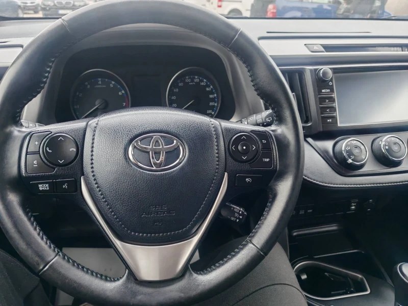 Toyota Rav4 2.0 AWD  Швейцария , снимка 14 - Автомобили и джипове - 52309690