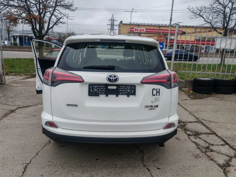 Toyota Rav4 2.0 AWD  Швейцария , снимка 6 - Автомобили и джипове - 52309690