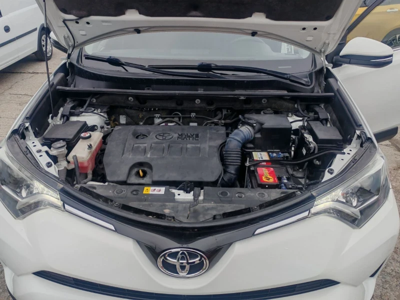 Toyota Rav4 2.0 AWD  Швейцария , снимка 15 - Автомобили и джипове - 52309690