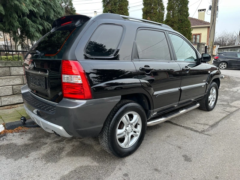 Kia Sportage 2.0i 4x4, снимка 3 - Автомобили и джипове - 52643665