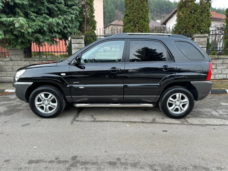 Kia Sportage 2.0i 4x4, снимка 6 - Автомобили и джипове - 52643665