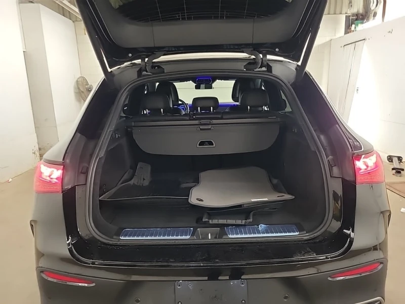 Mercedes-Benz EQE * 350 * CARFAX * БЕЗ ПЪРВОНАЧАЛНА ВНОСКА, снимка 17 - Автомобили и джипове - 52901200