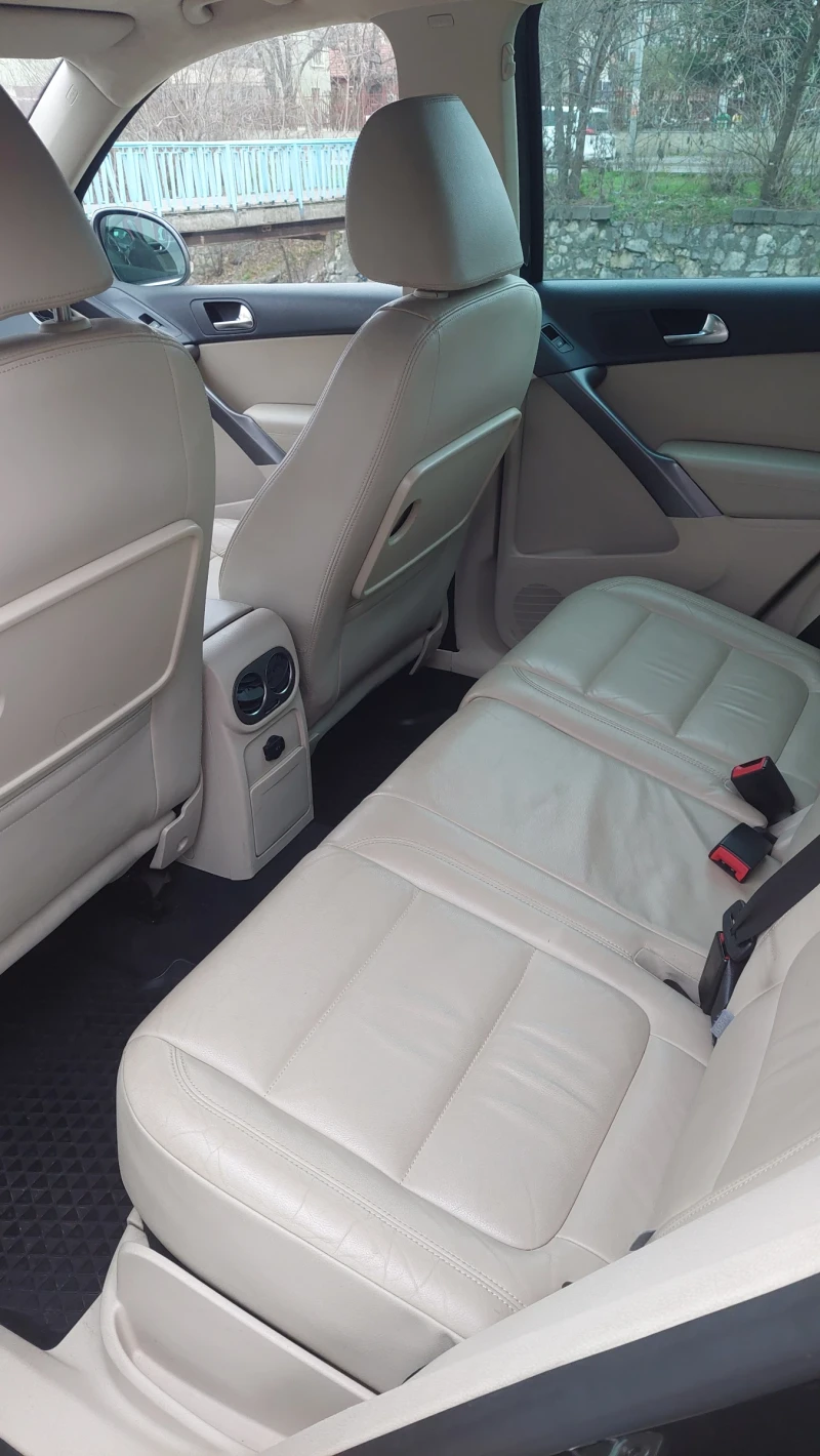 VW Tiguan, снимка 6 - Автомобили и джипове - 52996941