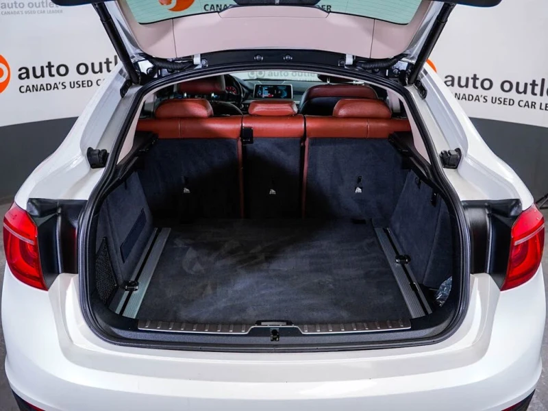 BMW X6 i X-DRIVE* KEYLESS* 360CAM* АвтоКредит(ЦЕНА ДО БГ), снимка 13 - Автомобили и джипове - 53480082