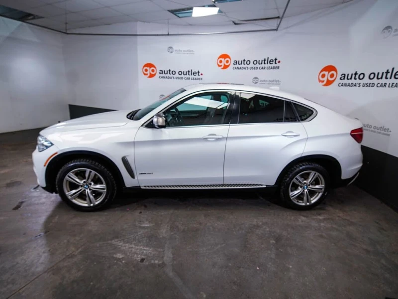 BMW X6 i X-DRIVE* KEYLESS* 360CAM* АвтоКредит(ЦЕНА ДО БГ), снимка 4 - Автомобили и джипове - 53480082