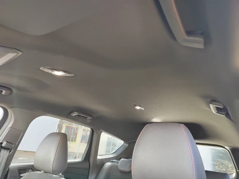 Ford Kuga 2000 4x4 180к.с., снимка 4 - Автомобили и джипове - 54170623