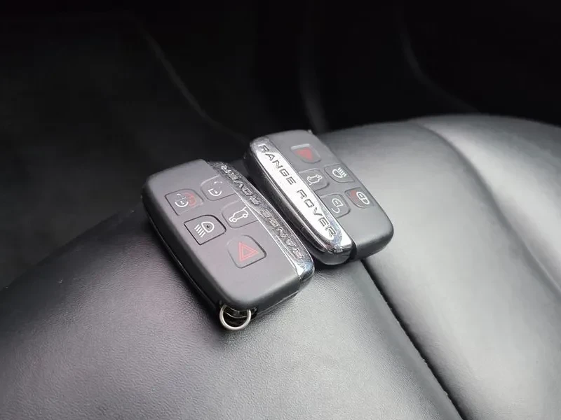 Land Rover Range Rover Evoque 2.2 SD4 DYNAMIC, снимка 17 - Автомобили и джипове - 56497333
