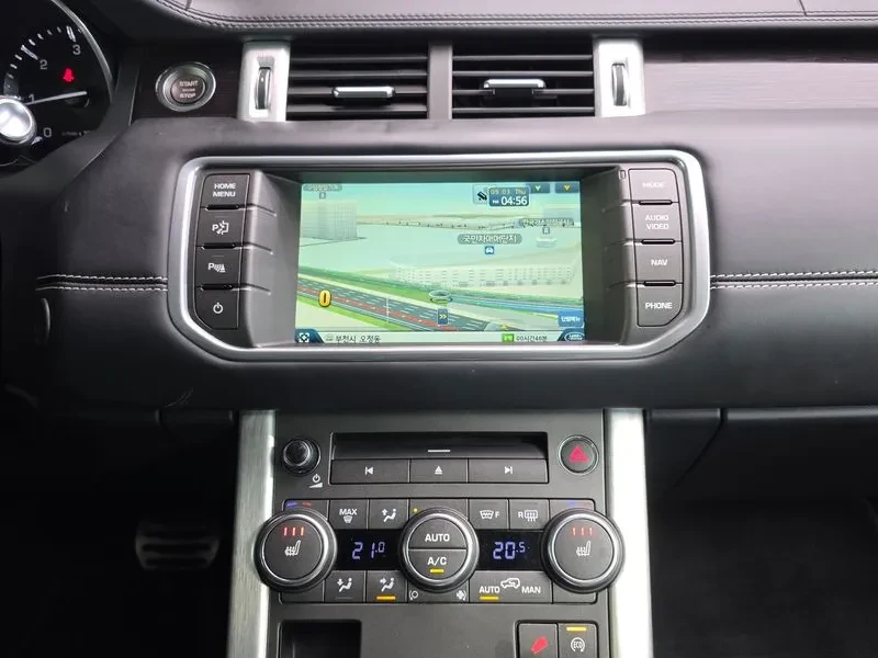 Land Rover Range Rover Evoque 2.2 SD4 DYNAMIC, снимка 14 - Автомобили и джипове - 56497333