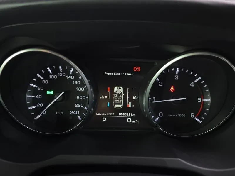 Land Rover Range Rover Evoque 2.2 SD4 DYNAMIC, снимка 8 - Автомобили и джипове - 56497333