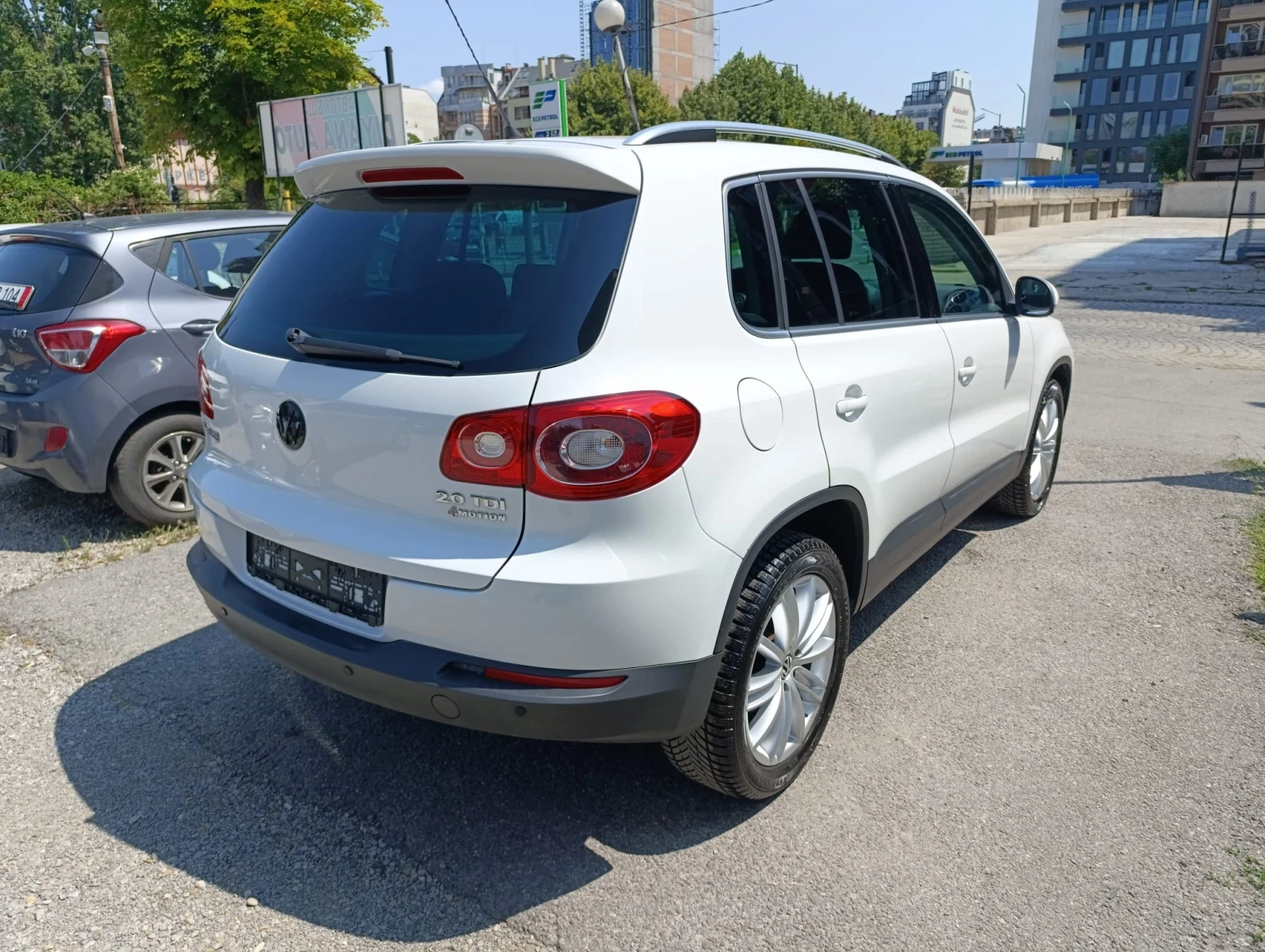 VW Tiguan 2.0TDI ТОП СЪСТОЯНИЕ  - изображение 5