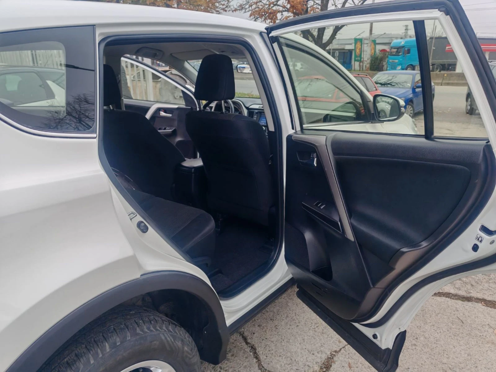 Toyota Rav4 2.0 AWD    | Mobile.bg   11