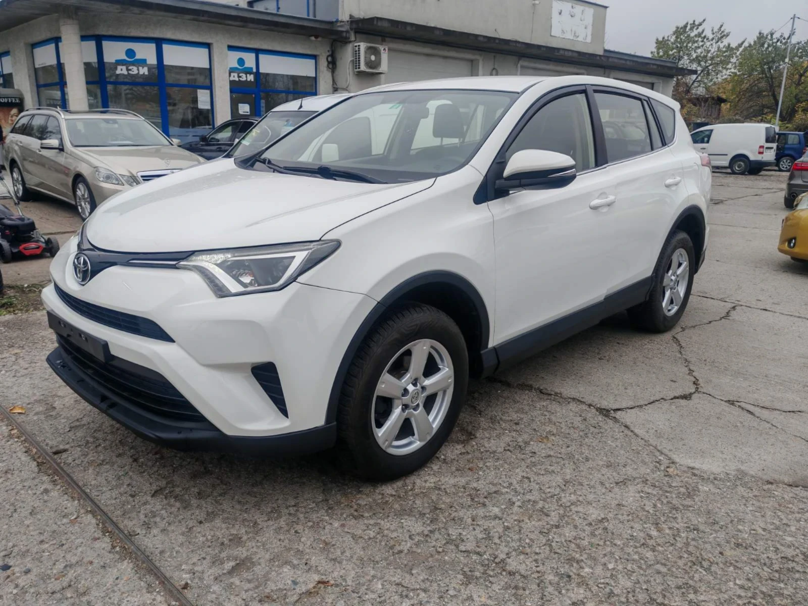 Toyota Rav4 2.0 AWD  Швейцария  - изображение 2