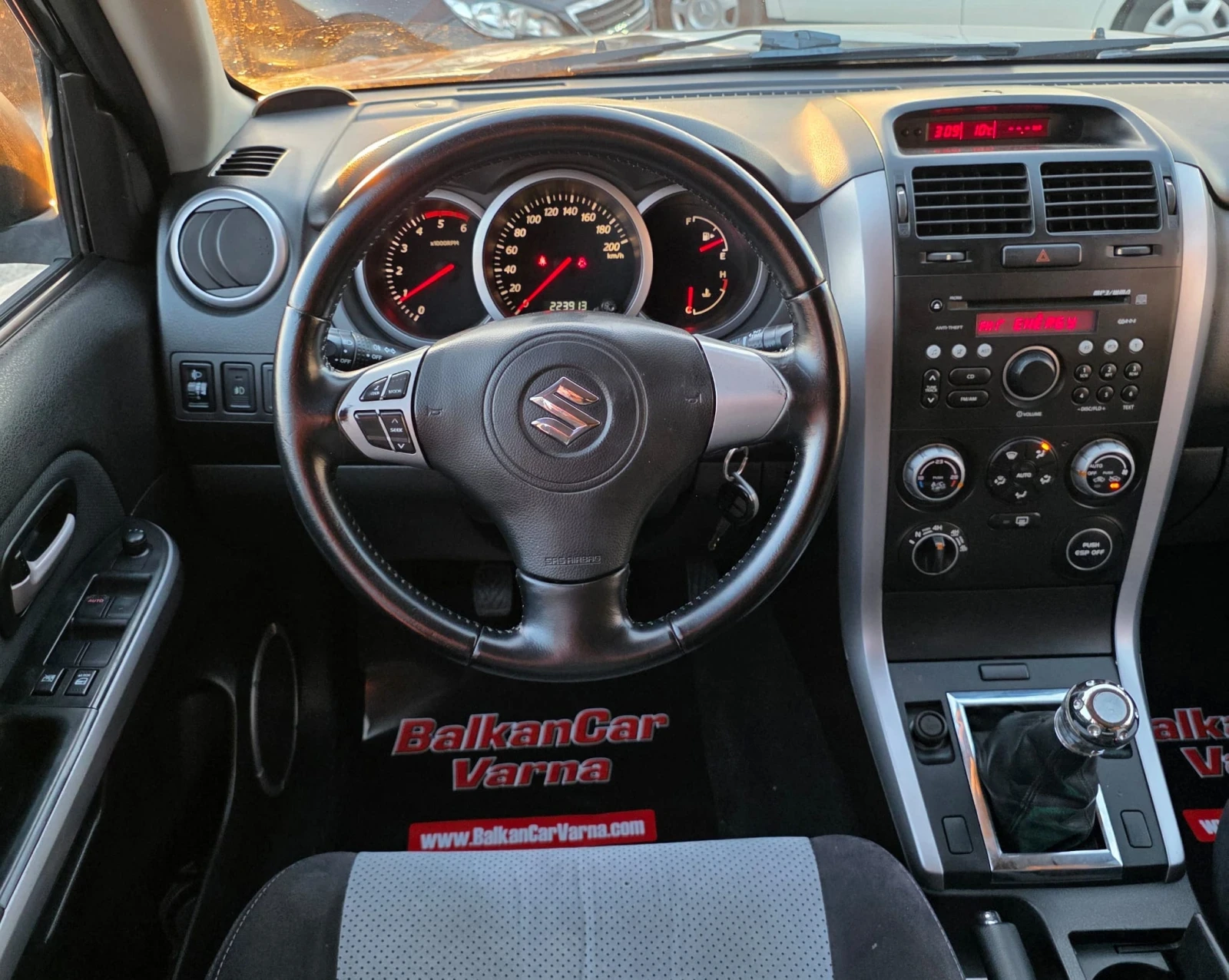 Suzuki Vitara 1.9 DDiS 130�.�.4WD Executive | Mobile.bg � ����������� 9