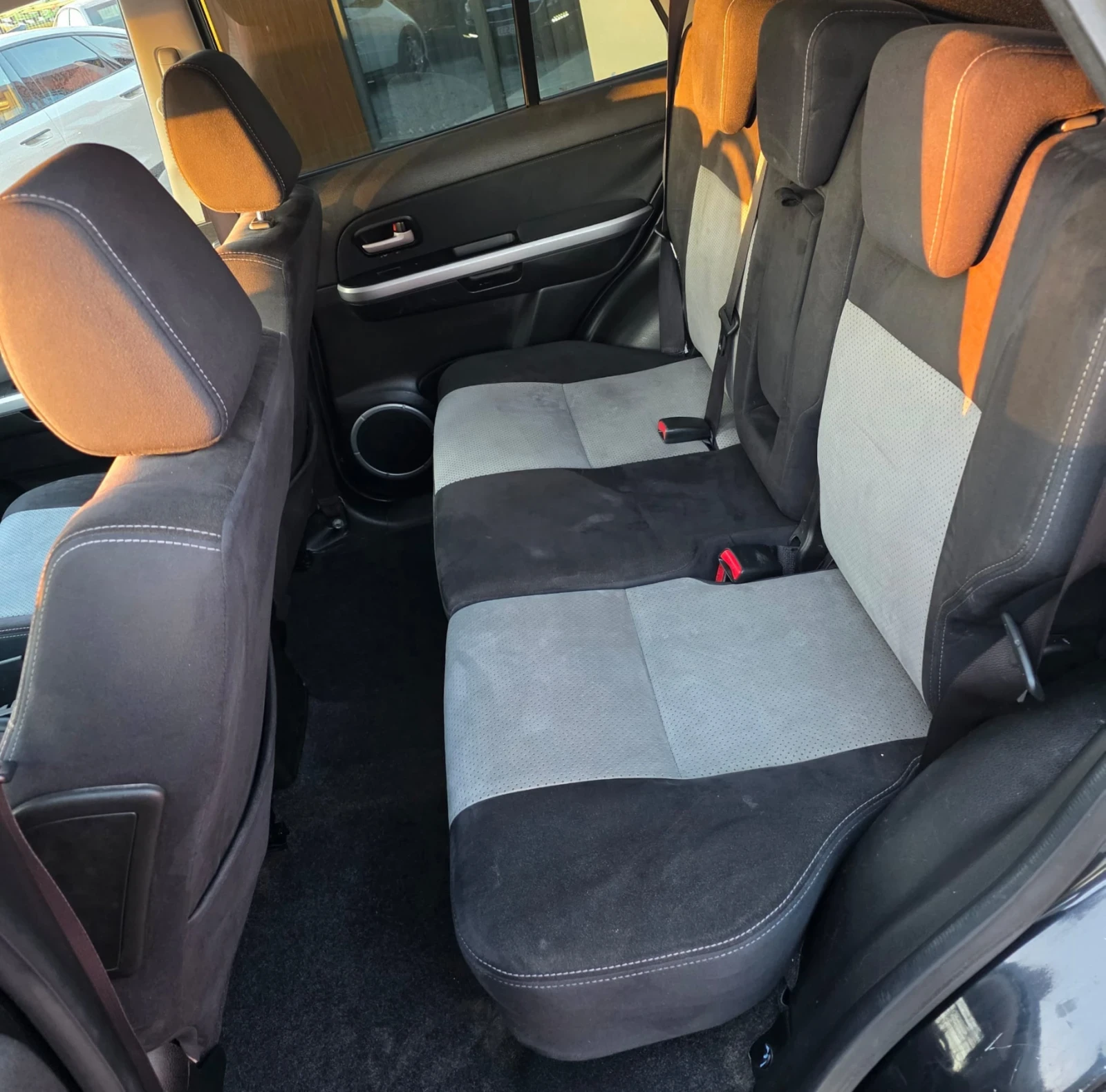 Suzuki Vitara 1.9 DDiS 130�.�.4WD Executive | Mobile.bg � ����������� 11