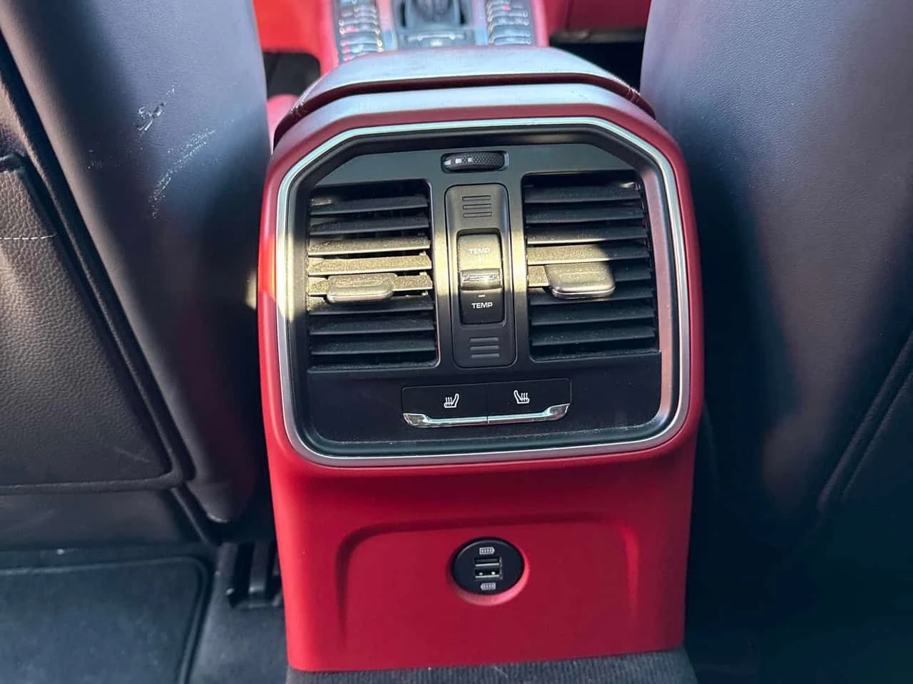 Porsche Macan * GTS * CARFAX * ЦЕНА ДО БГ, снимка 16 - Автомобили и джипове - 53801882