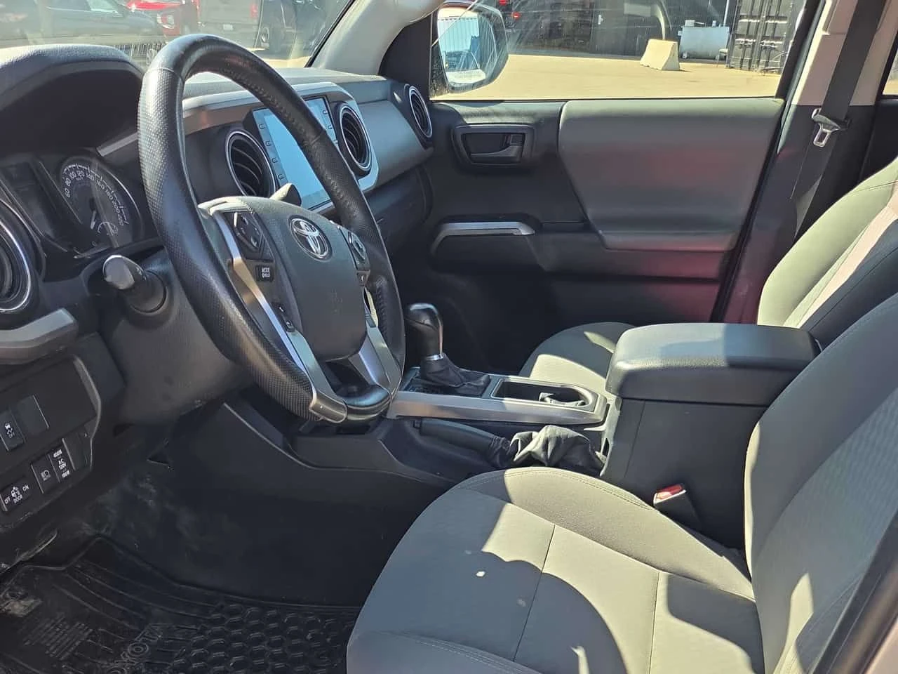 Toyota Tacoma * 4x4 Double Cab * CARFAX * ПОДГРЕВИ * NAVI, снимка 5 - Автомобили и джипове - 54182454