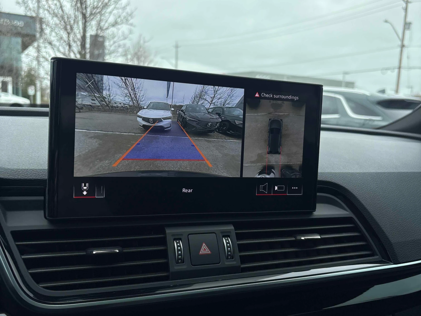 Audi Q5 S LINE * ОБДУХВАНЕ * 360 КАМЕРА * БЕЗ ИНЦИДЕНТИ * , снимка 11 - Автомобили и джипове - 54241079