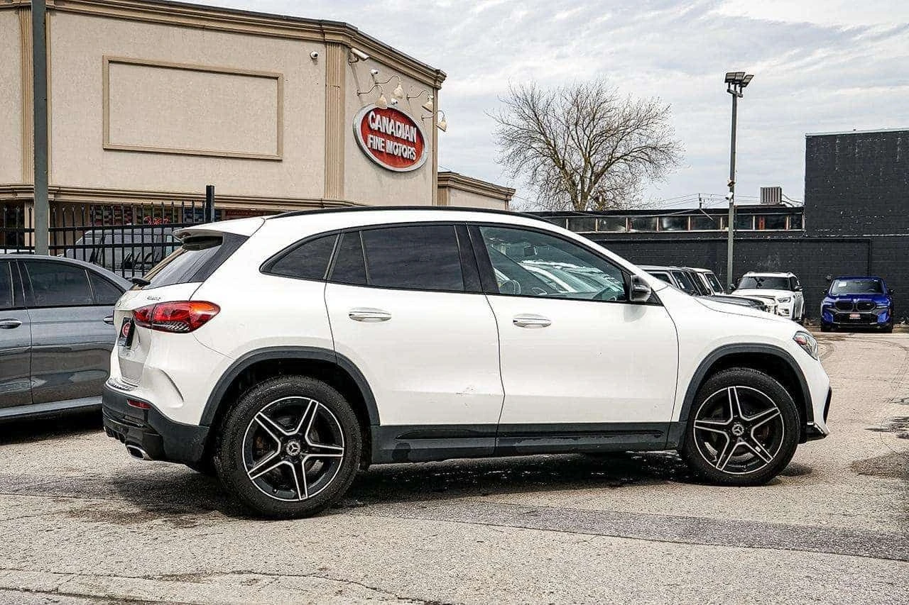 Mercedes-Benz GLA AMG PKG | PANORAMIC | CAMERA | KEYLESS, снимка 5 - Автомобили и джипове - 54344946