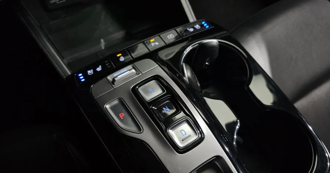 Hyundai Tucson Hybrid Inspiration (NX4), снимка 8 - Автомобили и джипове - 54501891