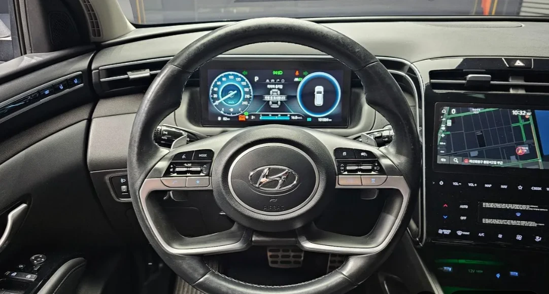 Hyundai Tucson Hybrid Inspiration (NX4), снимка 12 - Автомобили и джипове - 54501891