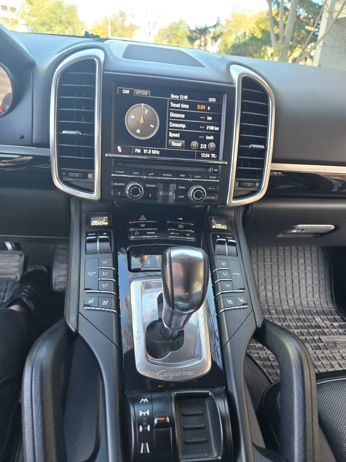 Porsche Cayenne, снимка 15 - Автомобили и джипове - 54585376