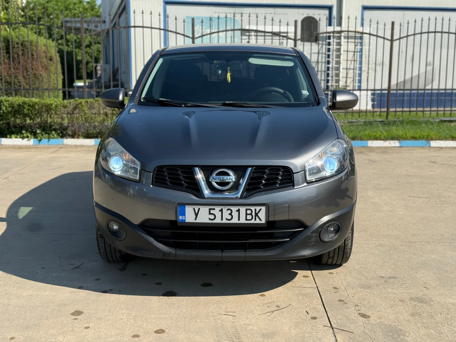 Nissan Qashqai 1.6 Бензин-Газ, снимка 2 - Автомобили и джипове - 54814937