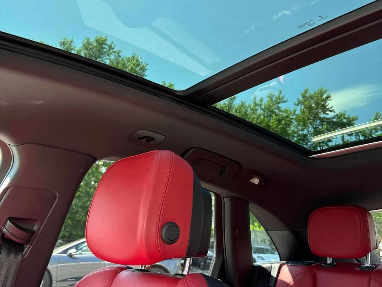 Porsche Macan * S * ШИТО ТАБЛО* ЧЕРВЕН САЛОН* ПАНОРАМА* , снимка 10 - Автомобили и джипове - 55167296