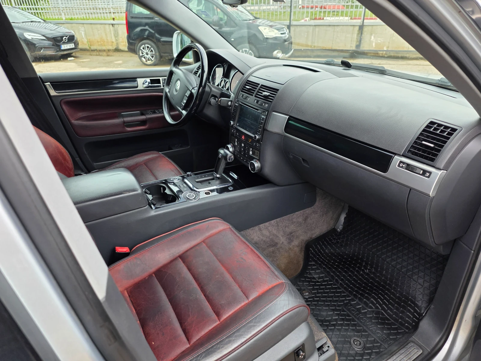 VW Touareg 4.2i INDIVIDUAL НОВ ВНОС, снимка 7 - Автомобили и джипове - 55187952